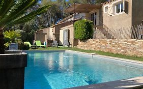 Maison Ensoleillee Au Milieu Des Pins Entre Marseille Et Cassis